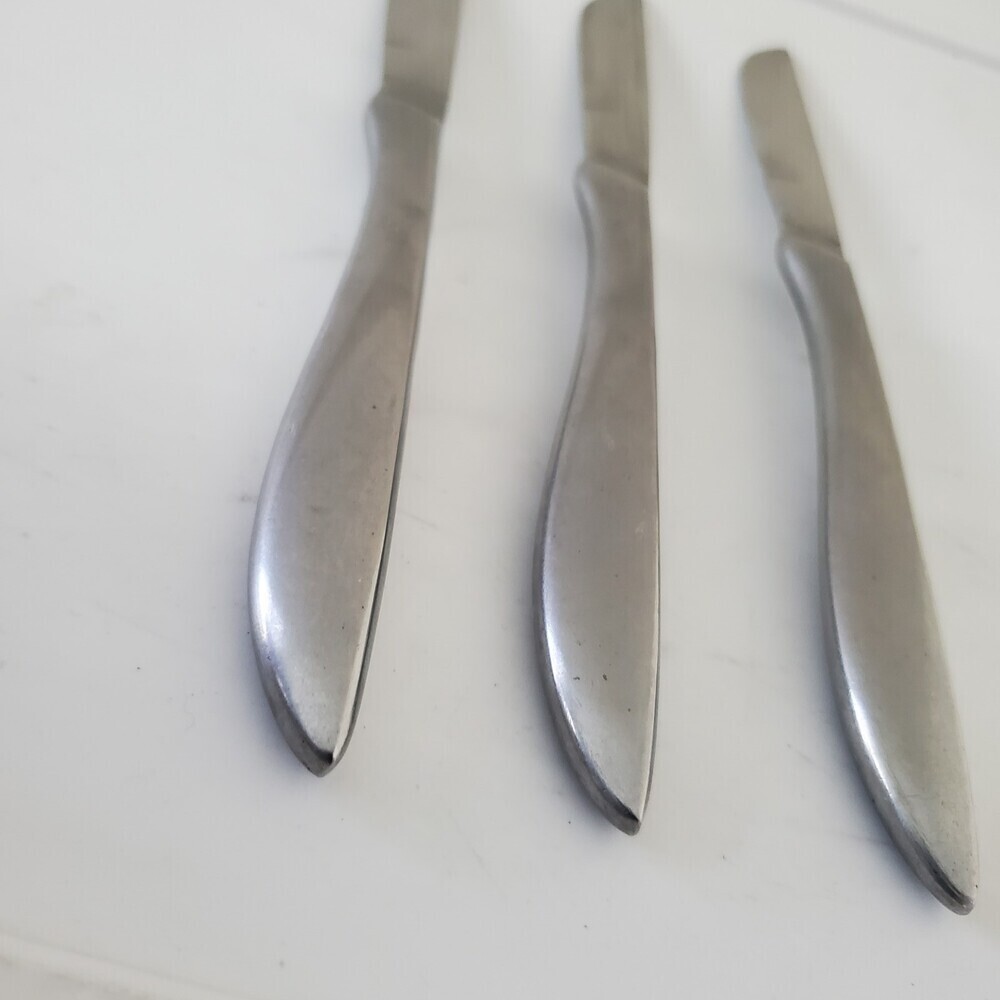 Vintage Stainless Steel Steak Knives Set of 3 Serrated Made in Japan Flatware - Picture 4 of 5